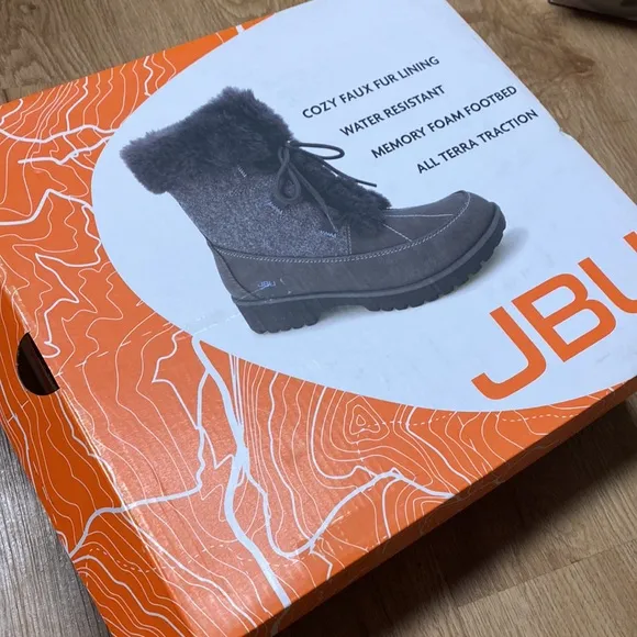 NEW JBU faux fur lined winter boots size 9
