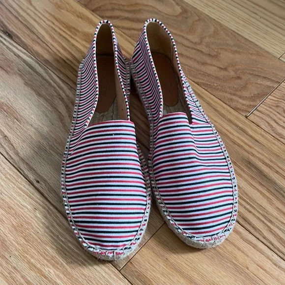 NEW J.CREW PRINTED SLIP ON ESPADRILLES IN BARBIE CORE SZ 10