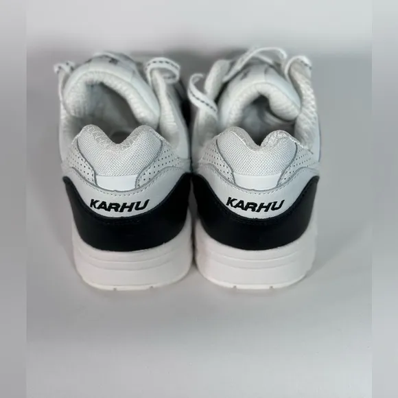 New Karhu Legacy 96 Sneakers