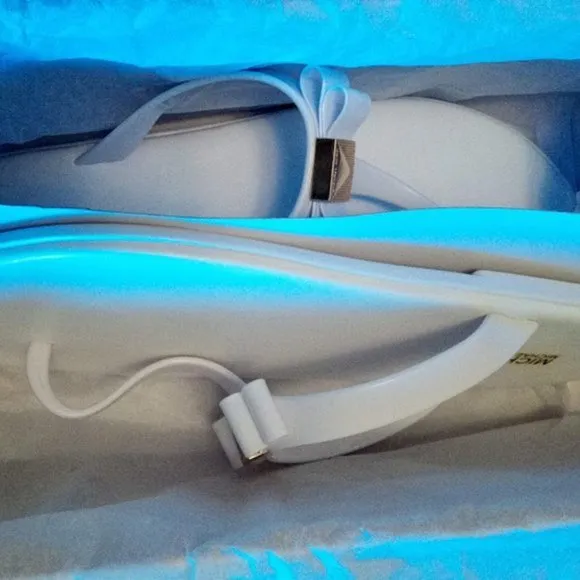 New Michael Kors Jelly Plate Optic White Thong Sandals Women US 9M