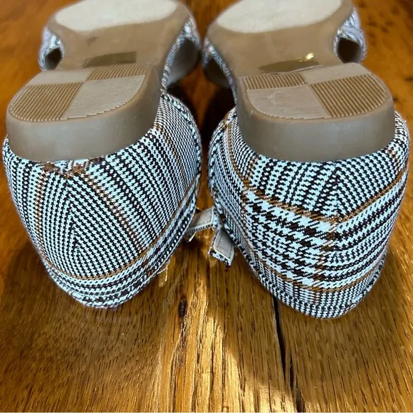 NEW Modcloth Heartbeat Pointed Toe T-Strap Flats Women’s SZ 7 in Plaid Print