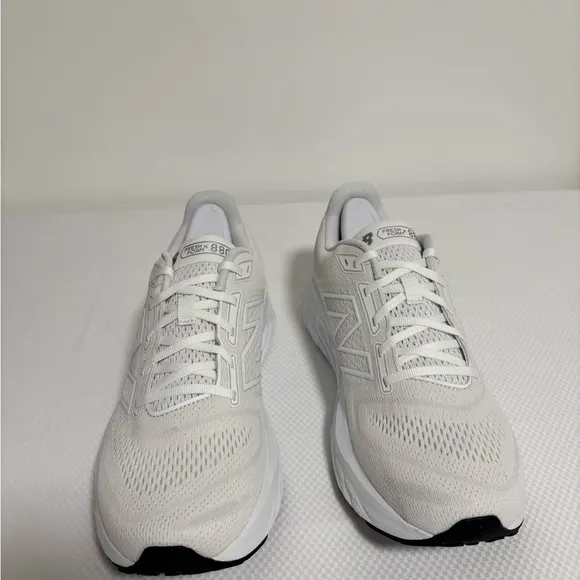 New New Balance Fresh Foam X 880v14 Women’s Size: 11