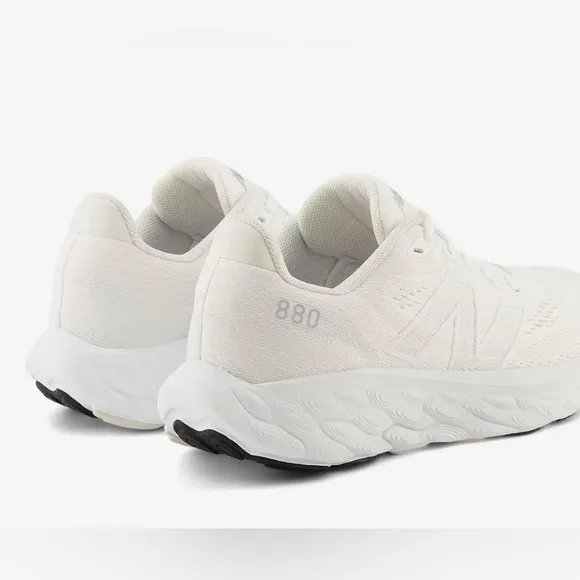 New New Balance Fresh Foam X 880v14 Women’s Size: 11