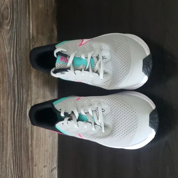 New Nike Star Runner 3 SE Gray Black Mint Sneakers