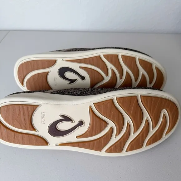 NEW Olukai Alpha slip on brown convertible sneakers 9.5