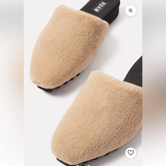 NEW ROAM Cloud Mules Beige Tan Faux Fur Fuzzy Slides