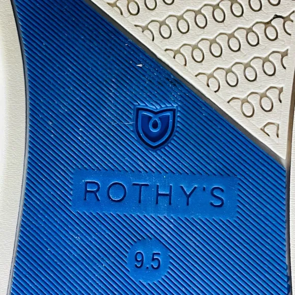 NEW ROTHY’S  LATTE THE SLIP ON SNEAKER