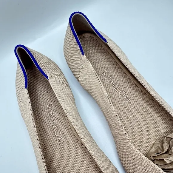 NEW Rothy’s The Point Ballet Flats in Ecru Women’s Sz 5.5