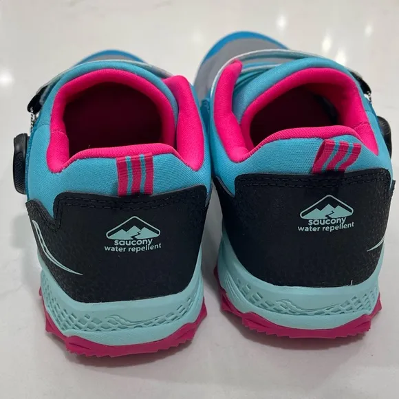 NEW Saucony Peregrine 12 Shield Boa Sneakers Turquoise/Pink
