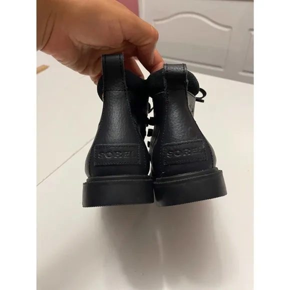 New SOREL youth Madson Mac Toe Leather boots size 1 Black  waterproof