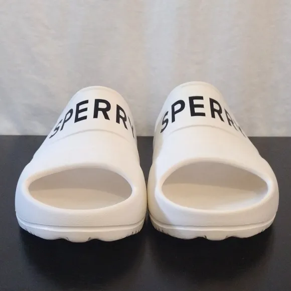 New Sperry Slip on Slides Men's size 9 🔥