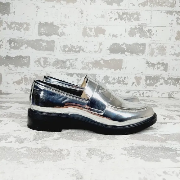 New Steve Madden Leedan Loafer Silver Metallic Slip On Loafers D758