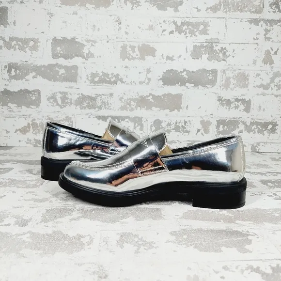 New Steve Madden Leedan Loafer Silver Metallic Slip On Loafers D758