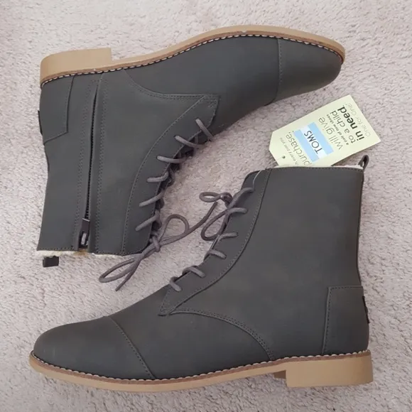 New Toms Alpa berber lined olive green boots sz 11