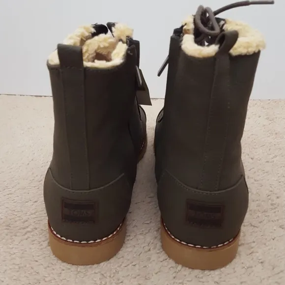 New Toms Alpa berber lined olive green boots sz 11