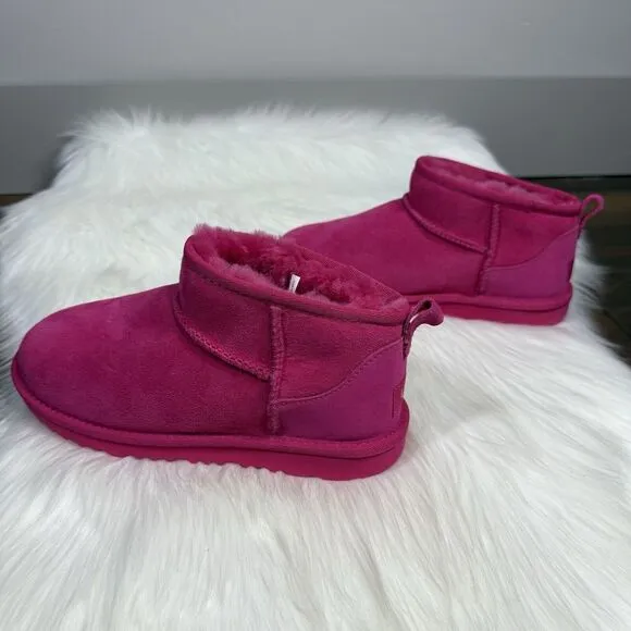 NEW UGG Big Kids Girls Size 5 Pink Classic Ultra Mini Ankle Bootie‎ Boots