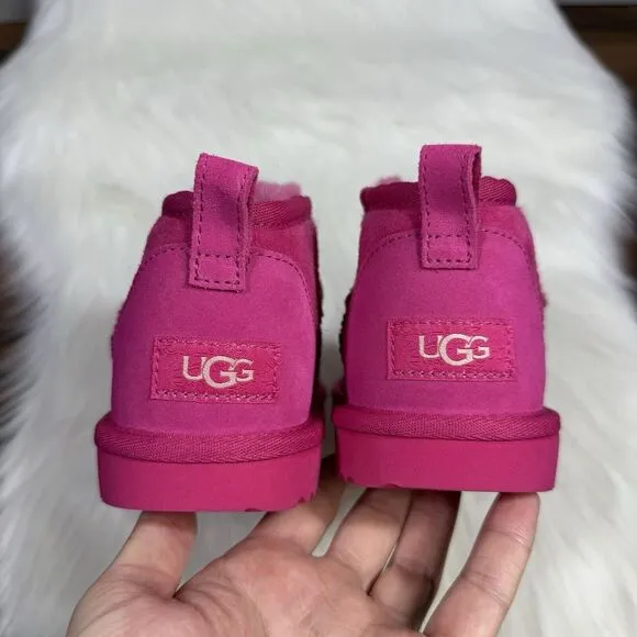 NEW UGG Big Kids Girls Size 5 Pink Classic Ultra Mini Ankle Bootie‎ Boots