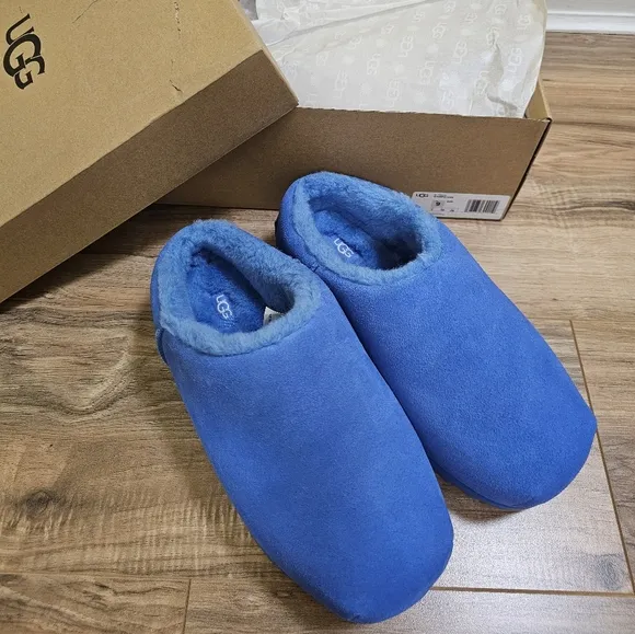 New UGG Pumped Slide Clogs, Big Sky