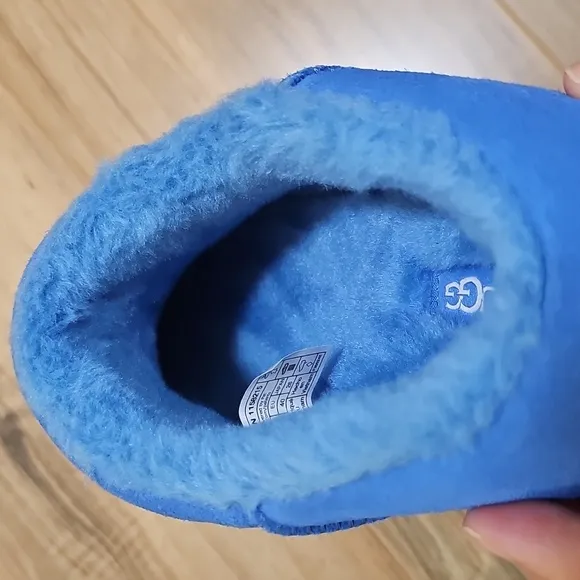 New UGG Pumped Slide Clogs, Big Sky