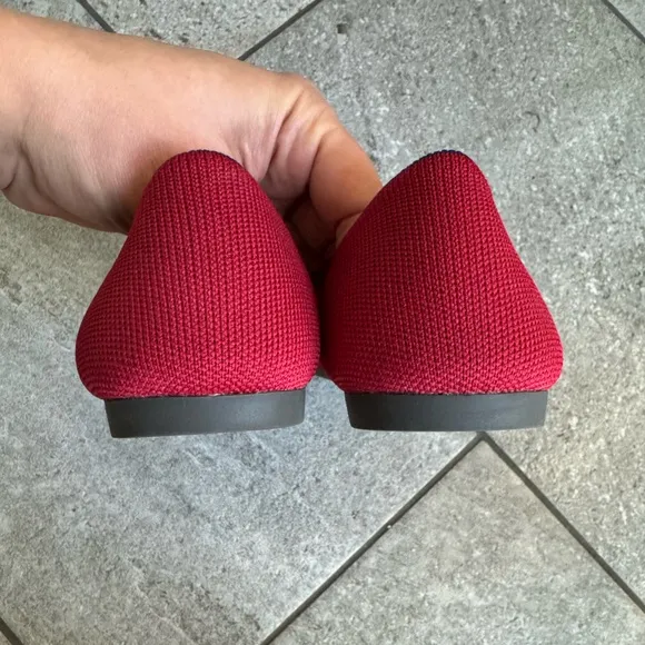 NEW WITHOUT BOX Rothy’s The Point Flats in Chili Red, Size 10