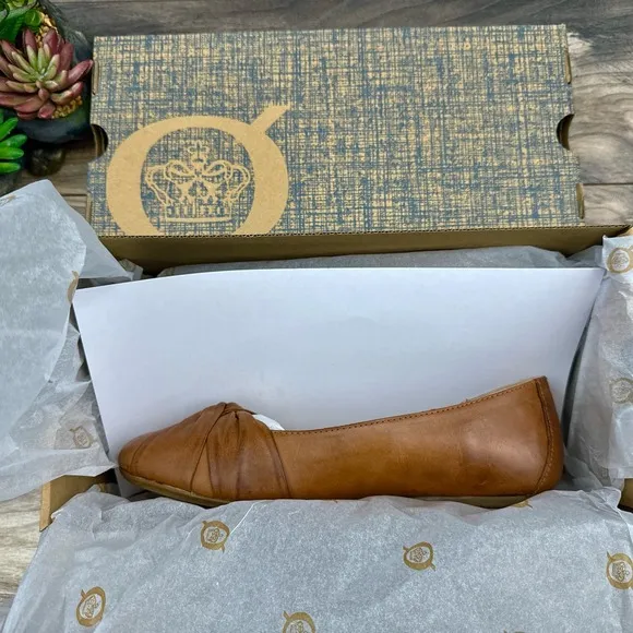 NIB Born Lilly 8.5M Tan Leather Comfort Ballet Flats