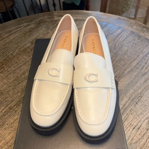 NIB Coach Leah Loafers