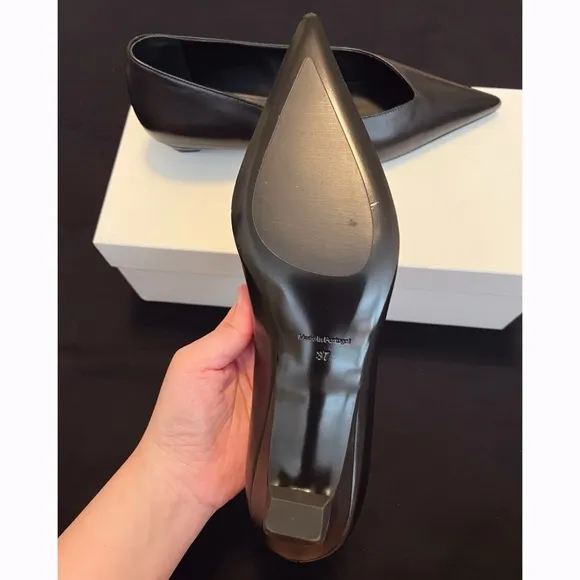 NIB COS Black Pointed Toe Kitten Heel Pumps Flats Leather Size 7