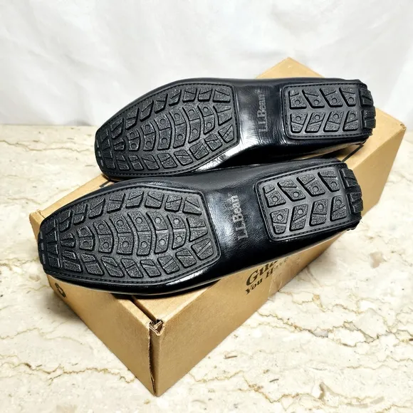 NIB L.L. Bean Womens Black Patent Leather Slip On Penny Loafers Moccasins 8M