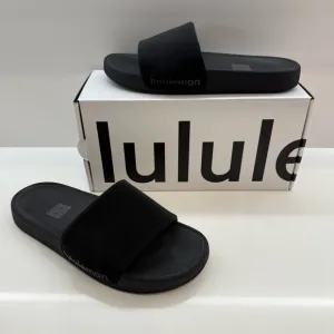 NIB LULULEMON Restfeel slides