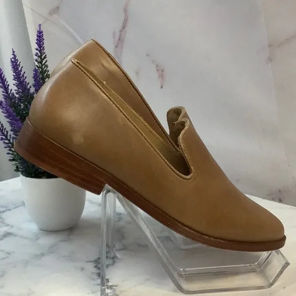 NIB Nisolo Everyday Slip-On Loafer in Almond Size 5