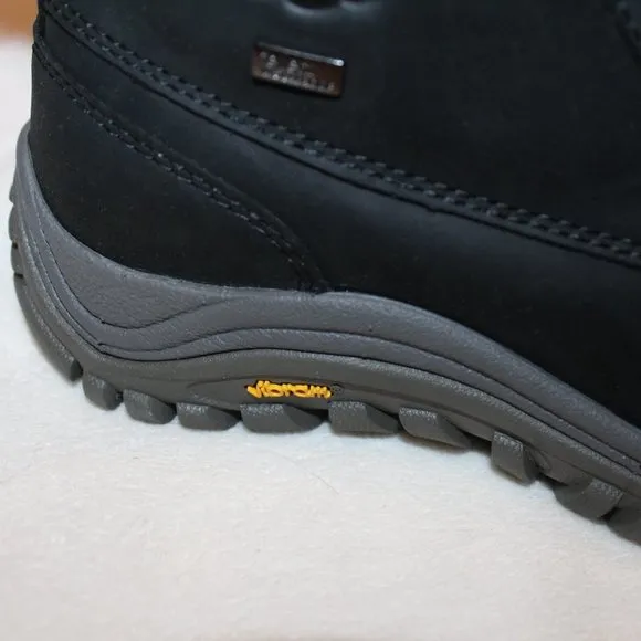 NIB UGG ADIRONDACK II WOMEN'S WINTER SNOW BOOTS BLACK LEATHER PLAID 6‎
