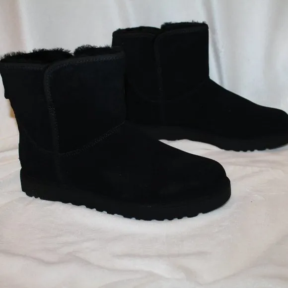 NIB UGG MINI SUEDE SHEARLING LINED‎ ANKLE BOOTIES BOOTS BLACK
