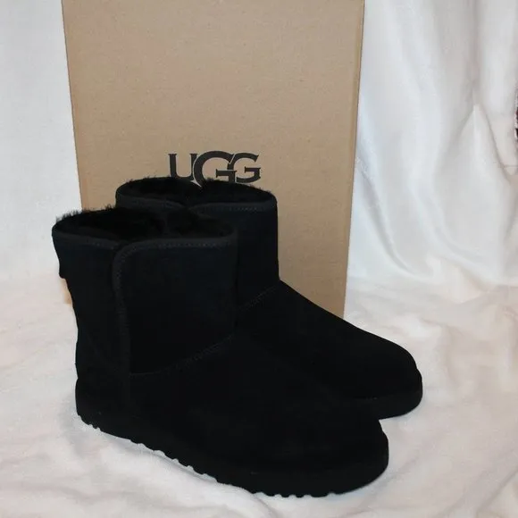 NIB UGG MINI SUEDE SHEARLING LINED‎ ANKLE BOOTIES BOOTS BLACK