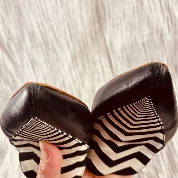Nicholas Kirkwood Beya Chevron Black White Pointed Toe Leather Loafer Flats 5.5