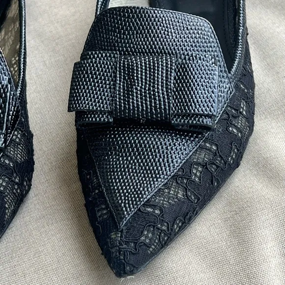 Nicholas Kirkwood Black Flats with Textured Design