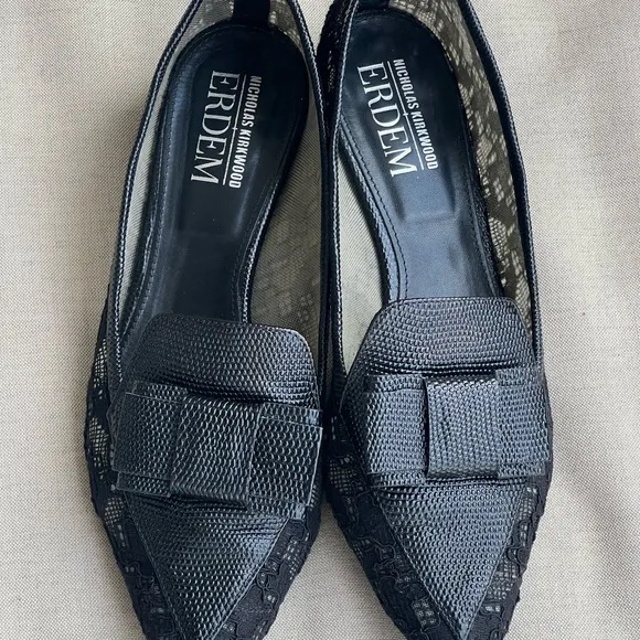 Nicholas Kirkwood Black Flats with Textured Design