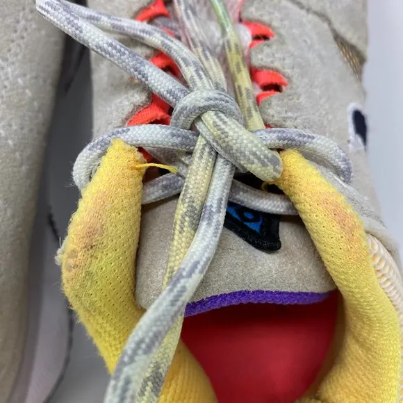 Nike ACG Dog Mountain Kid's Sneakers Size  4