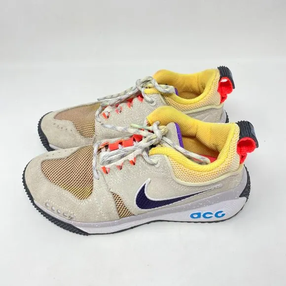 Nike ACG Dog Mountain Kid's Sneakers Size  4