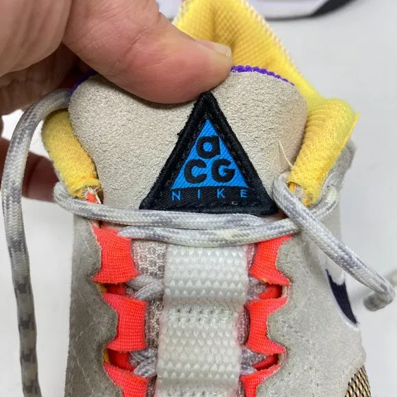 Nike ACG Dog Mountain Kid's Sneakers Size  4