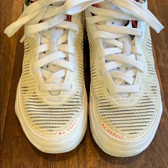 Nike Air Jordan XXXVII GS Size 3.5Y Sneakers with Red Accents