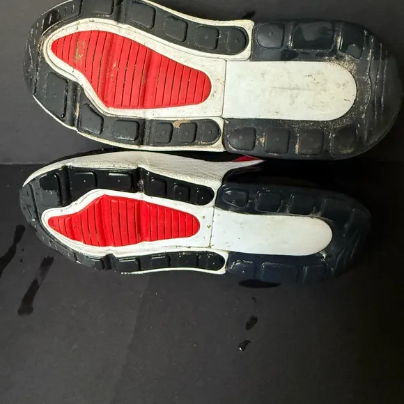 Nike Air Max 270 Black/White/University Red
