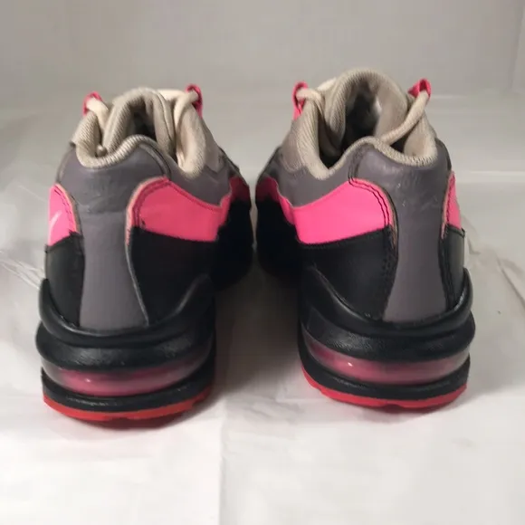Nike Air Max 95 GS Black Pink Blast Youth Size 4.5 #805348-030 Girls Retro