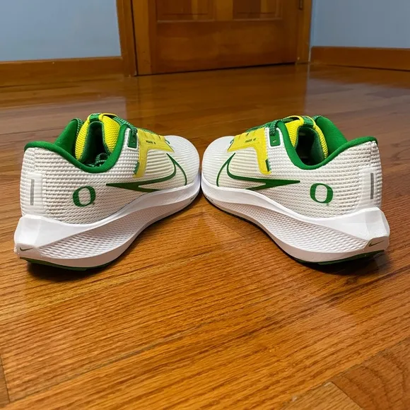 Nike Air Pegasus 40 Oregon Ducks Green White Yellow DZ5979-100 Men's Size 10