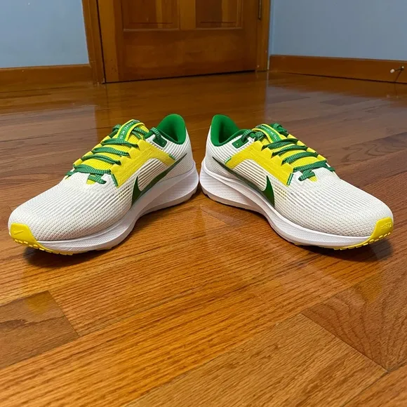 Nike Air Pegasus 40 Oregon Ducks Green White Yellow DZ5979-100 Men's Size 10