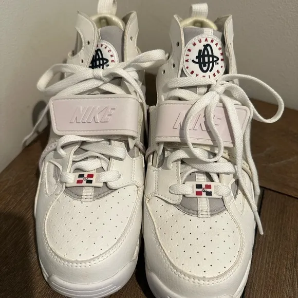 Nike Air Trainer Huarache Dominican Republic size 5.5 Youth RARE