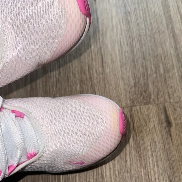 Nike Airmax 12C Kids Sneakers - White and Pink