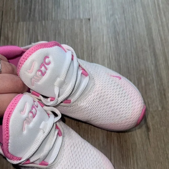 Nike Airmax 12C Kids Sneakers - White and Pink