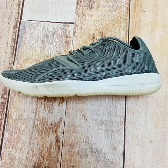 Nike animal print sneakers‎ size kids 7Y