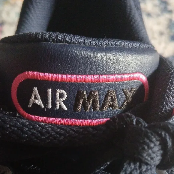 Nike Black and Blue Sneakers with Air Max Cushioning