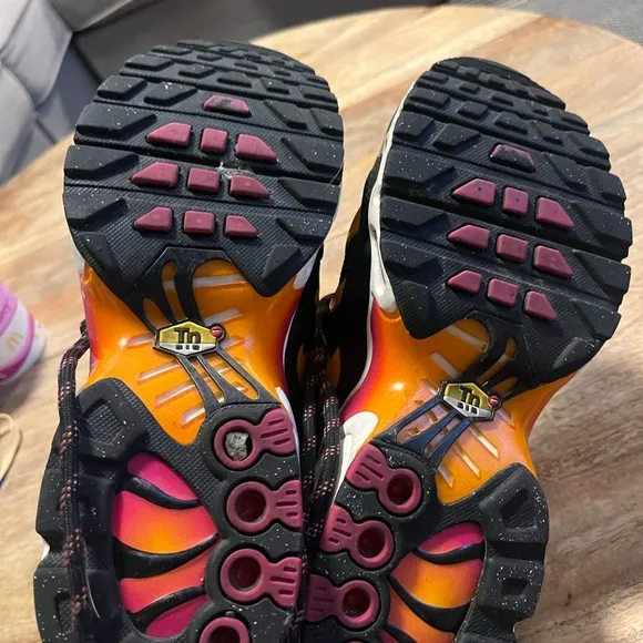 Nike Black and Pink Air Max Plus GS Sneakers 5Y